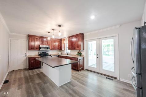 9861 Oakleaf Way Mccordsville IN 46055