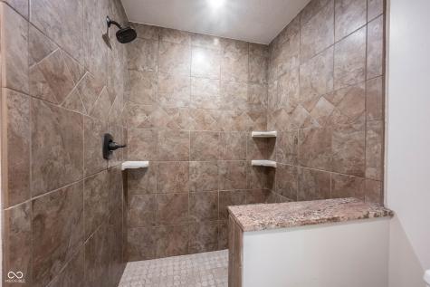9861 Oakleaf Way Mccordsville IN 46055