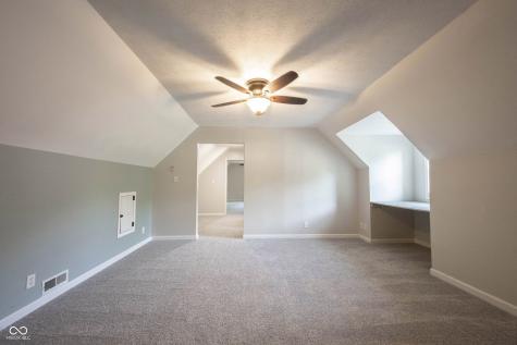 9861 Oakleaf Way Mccordsville IN 46055
