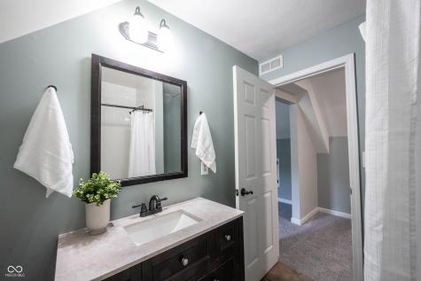 9861 Oakleaf Way Mccordsville IN 46055