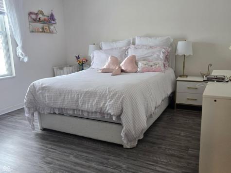 1046 Ebony Circle Franklin IN 46131