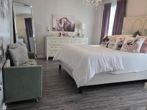 1046 Ebony Circle Franklin IN 46131