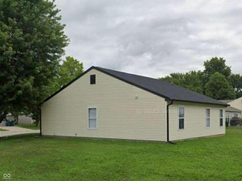 1046 Ebony Circle Franklin IN 46131