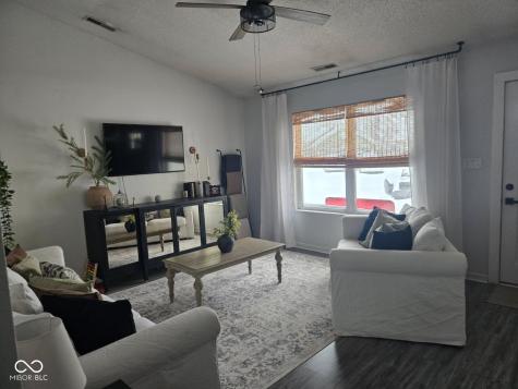 1046 Ebony Circle Franklin IN 46131