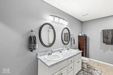 12927 Brookhaven Drive Fishers IN 46037