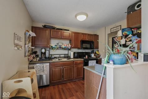 5537 Yeager Court Indianapolis IN 46237
