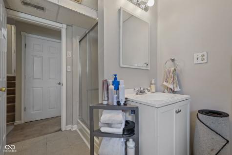 5537 Yeager Court Indianapolis IN 46237