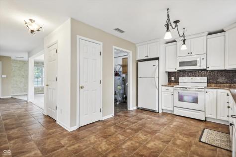 11880 Castlewood Circle Fishers IN 46037