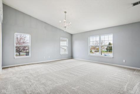 11880 Castlewood Circle Fishers IN 46037