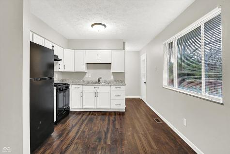 8833 Jackson Street Indianapolis IN 46231