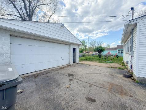 3722 Wallace Avenue Indianapolis IN 46218