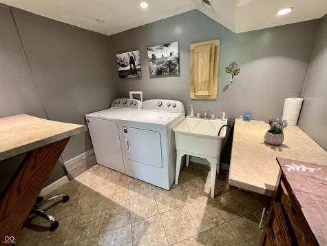 5860 Aho Drive Avon IN 46123