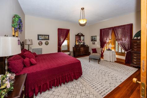 116 W Main Street Knightstown IN 46148