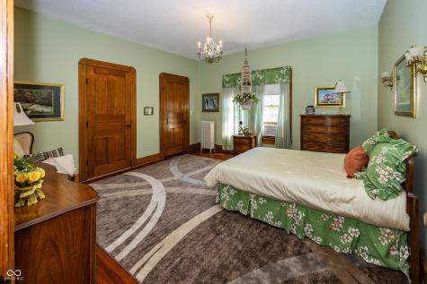 116 W Main Street Knightstown IN 46148