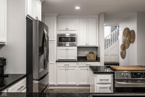 8475 Bluefin Circle Indianapolis IN 46236