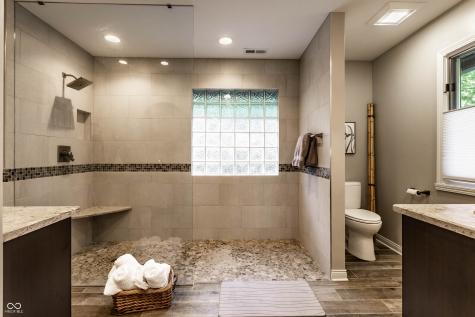 8475 Bluefin Circle Indianapolis IN 46236