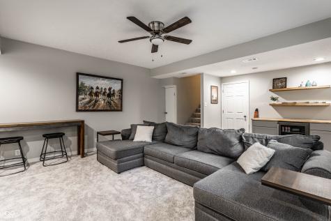 8475 Bluefin Circle Indianapolis IN 46236