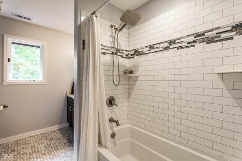 8475 Bluefin Circle Indianapolis IN 46236