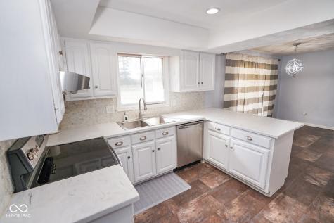 412 Woodland West Drive Greenfield IN 46140