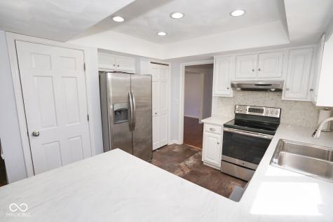 412 Woodland West Drive Greenfield IN 46140