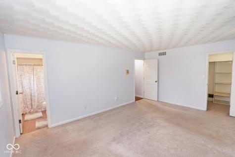 412 Woodland West Drive Greenfield IN 46140
