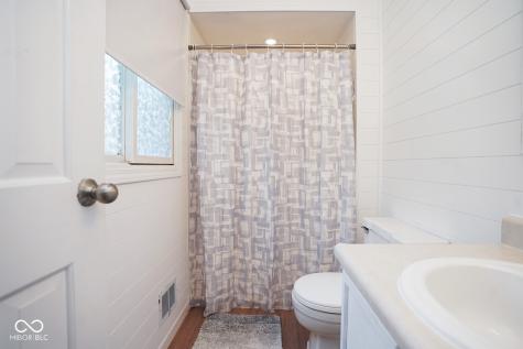 412 Woodland West Drive Greenfield IN 46140