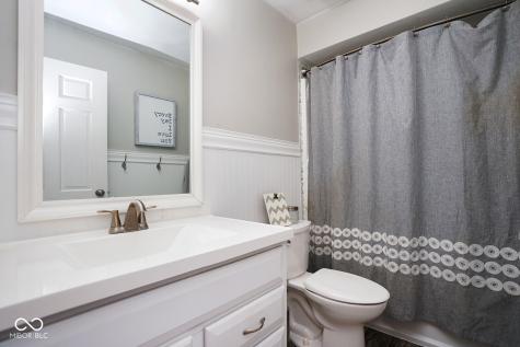 412 Woodland West Drive Greenfield IN 46140