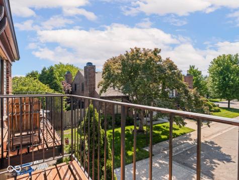 326 E Saint Clair Street Indianapolis IN 46202