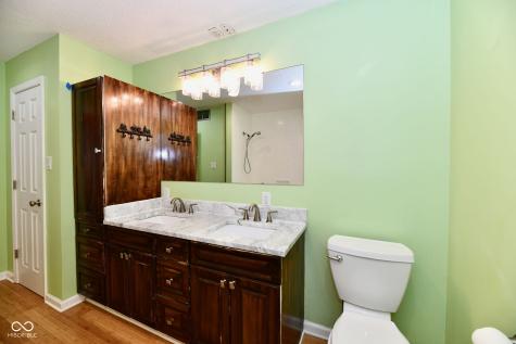 4945 Royal Orbit Court Indianapolis IN 46237