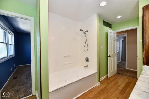 4945 Royal Orbit Court Indianapolis IN 46237
