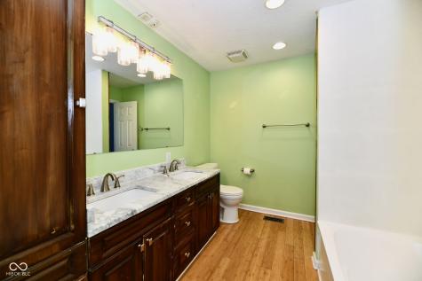 4945 Royal Orbit Court Indianapolis IN 46237