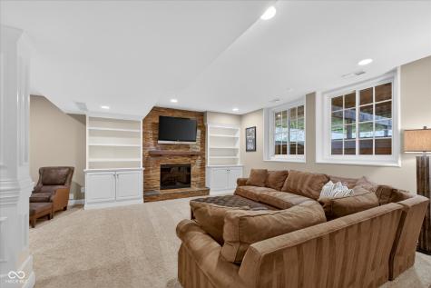 12989 Pontell Place Carmel IN 46074