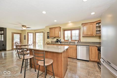 8251 Misty Cove Indianapolis IN 46236