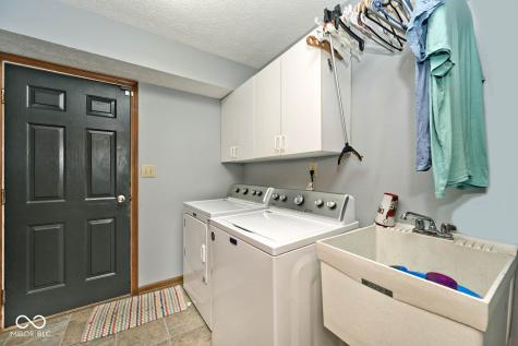 8251 Misty Cove Indianapolis IN 46236