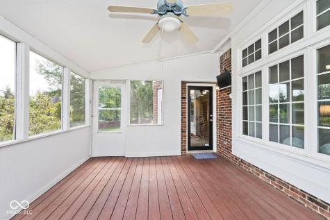 8251 Misty Cove Indianapolis IN 46236