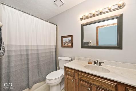 8251 Misty Cove Indianapolis IN 46236