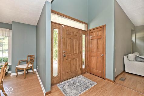 8251 Misty Cove Indianapolis IN 46236