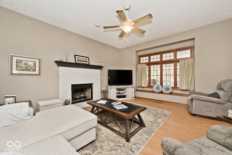 8251 Misty Cove Indianapolis IN 46236
