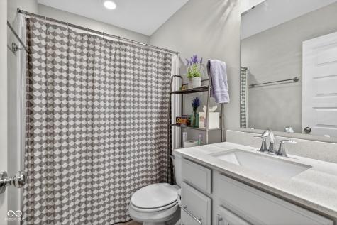8232 Bostic Drive Fishers IN 46038