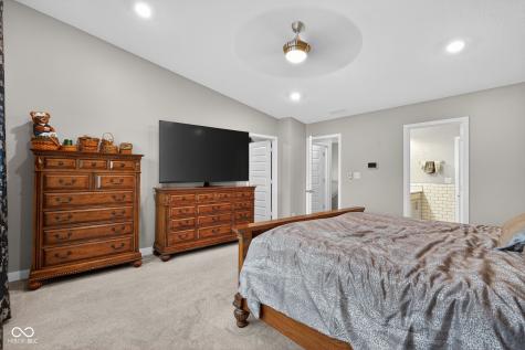 8232 Bostic Drive Fishers IN 46038