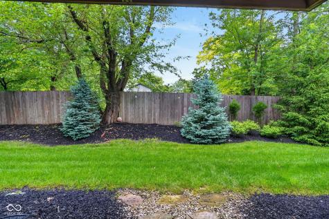 8232 Bostic Drive Fishers IN 46038