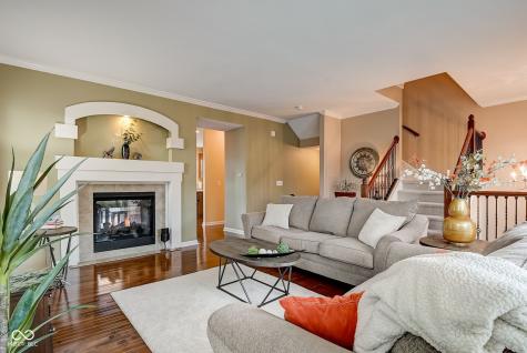 994 2nd Avenue NW Carmel IN 46032