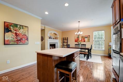 994 2nd Avenue NW Carmel IN 46032