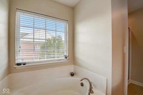 994 2nd Avenue NW Carmel IN 46032