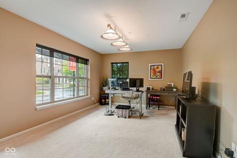 994 2nd Avenue NW Carmel IN 46032