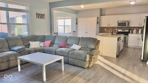 2125 Lakecrest Drive Columbus IN 47201