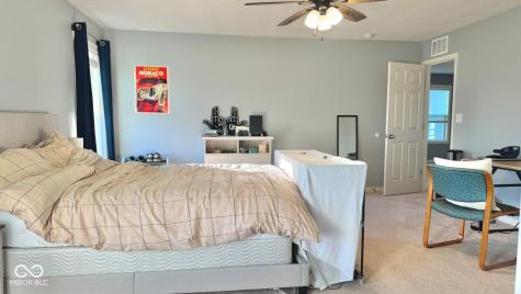 2125 Lakecrest Drive Columbus IN 47201