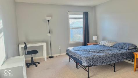 2125 Lakecrest Drive Columbus IN 47201