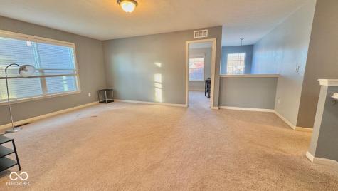 2125 Lakecrest Drive Columbus IN 47201