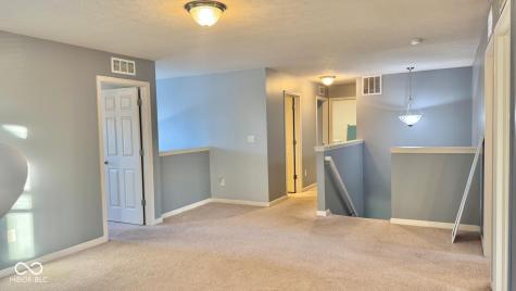 2125 Lakecrest Drive Columbus IN 47201